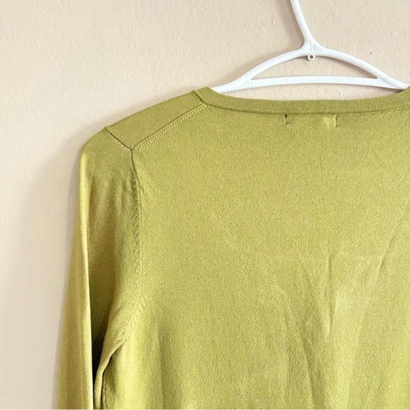 Vintage BCBG Max Azria Green Button Up Fit & Flare Cardigan Sweater - Picture 11 of 14